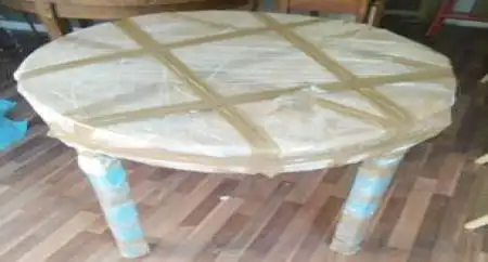 Packing a round table